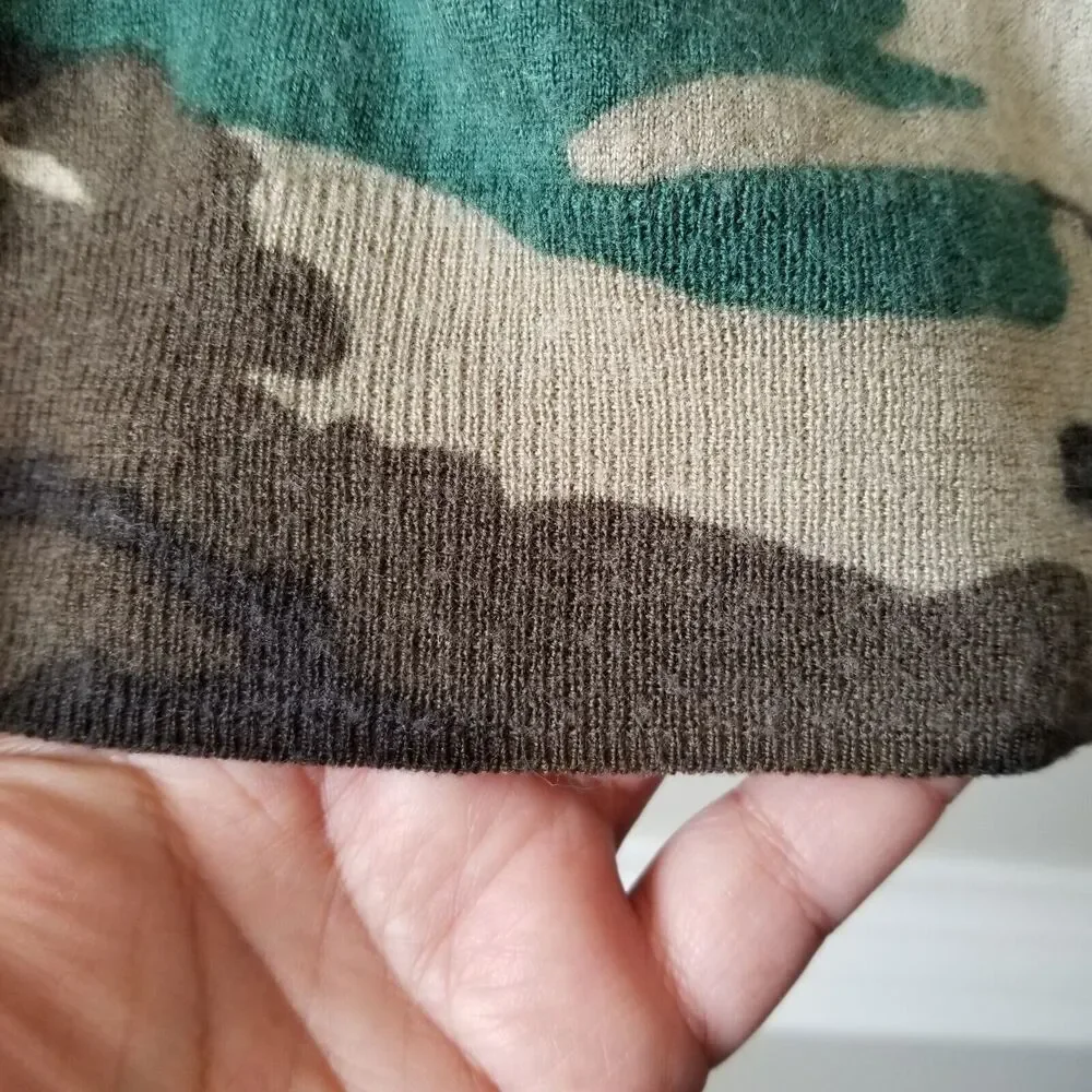J Crew Women Green Camo Merino Wool Sweater XS Preppy Cozy Classic Casual